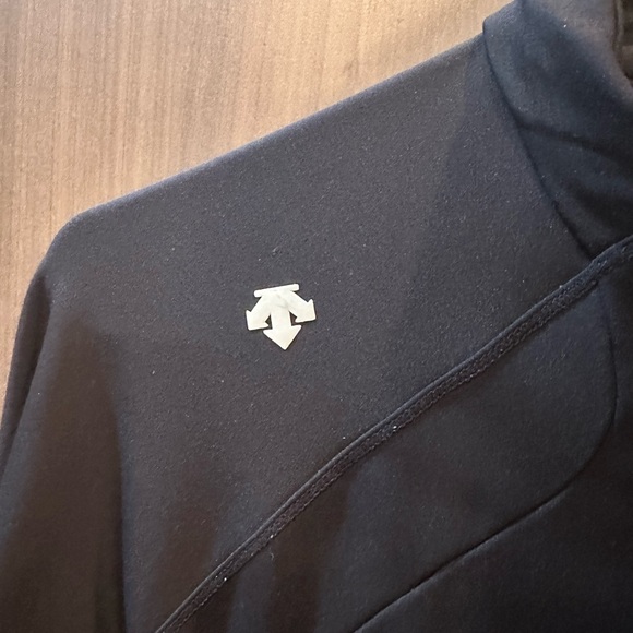 Descente ladies zip up sweatshirt size large - Picture 4 of 6